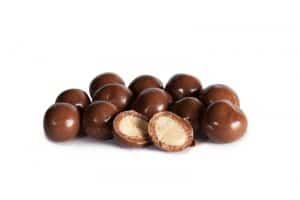 Milk Chocolate Macadamias 140g